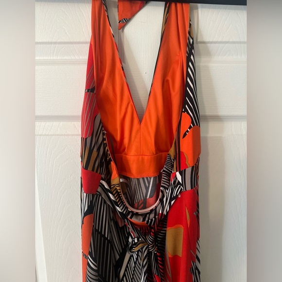 NWOT Women’s MUSE Halter Maxi Dress Floral Print Tropical Beach  Dress. Size 14. - Picture 5 of 7